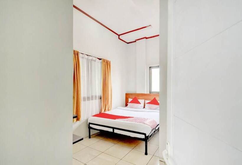 Отель Oyo 90048 Teratai Bekasi Guesthouse