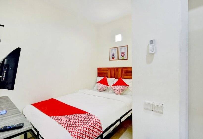 Отель Oyo 90048 Teratai Bekasi Guesthouse