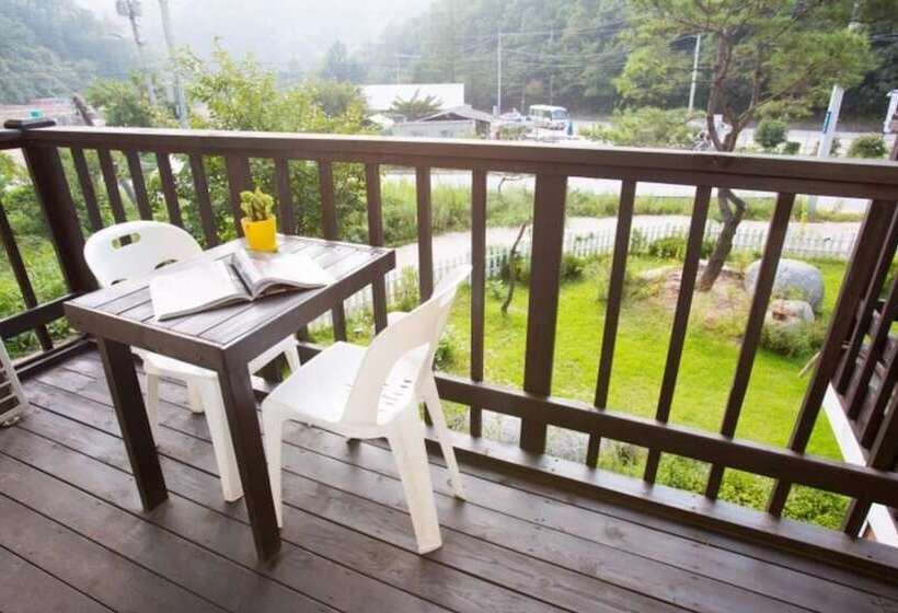 Hotel Pocheon Forest Pension