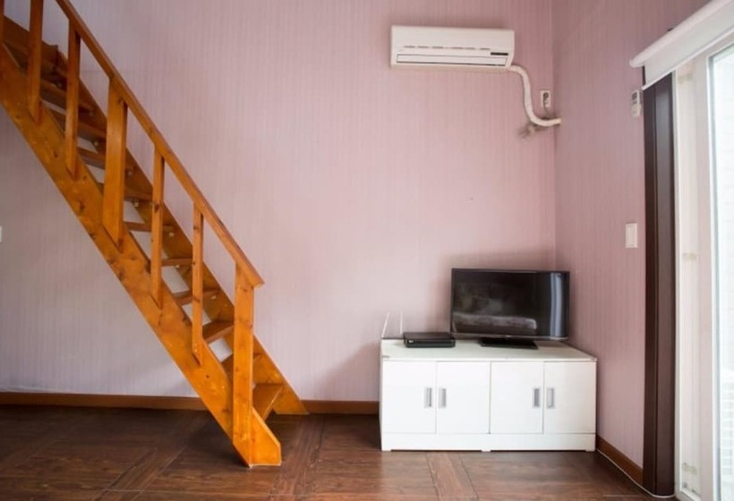 Hotel Pocheon Forest Pension