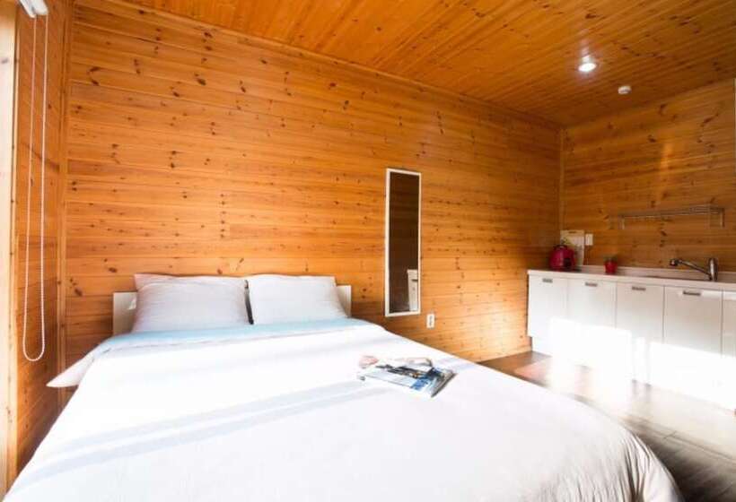 Hotel Pocheon Forest Pension