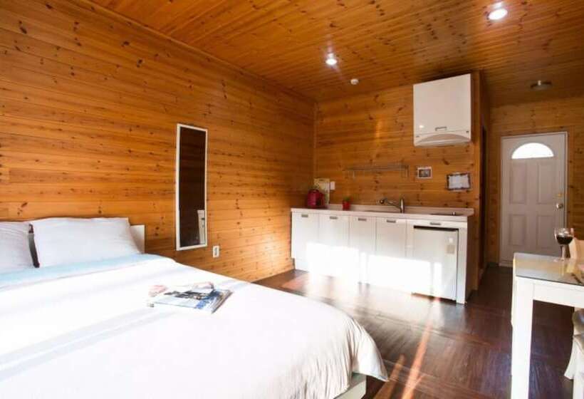 Hotel Pocheon Forest Pension