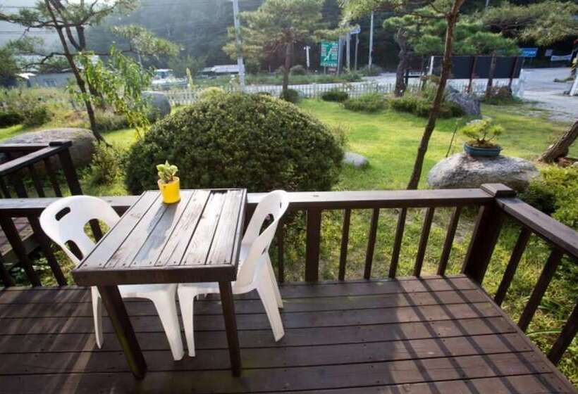 Hotel Pocheon Forest Pension
