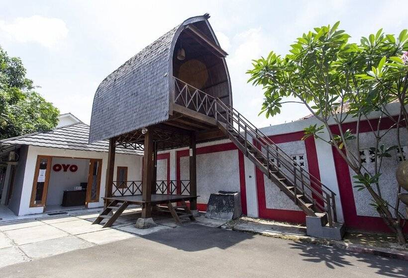 ホテル Spot On 1055 Sakura Homestay Syariah