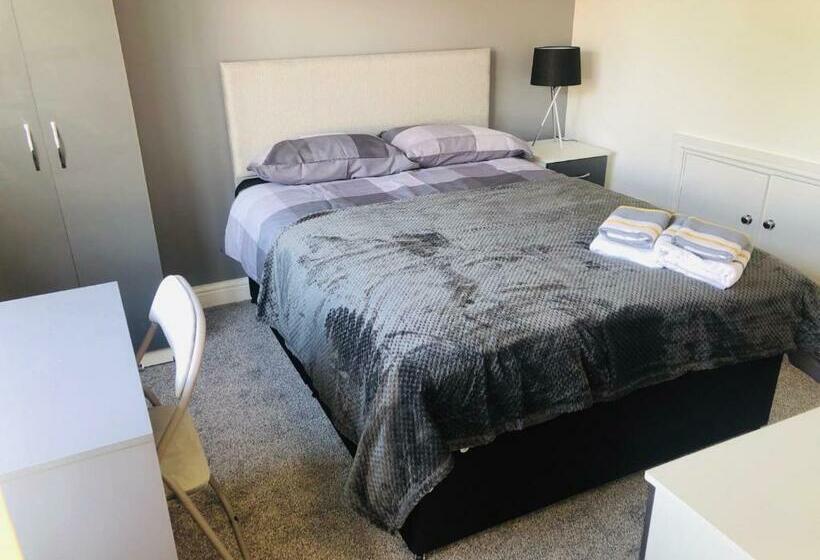 호텔 Townhouse @ 29 Cotesheath Street Stoke