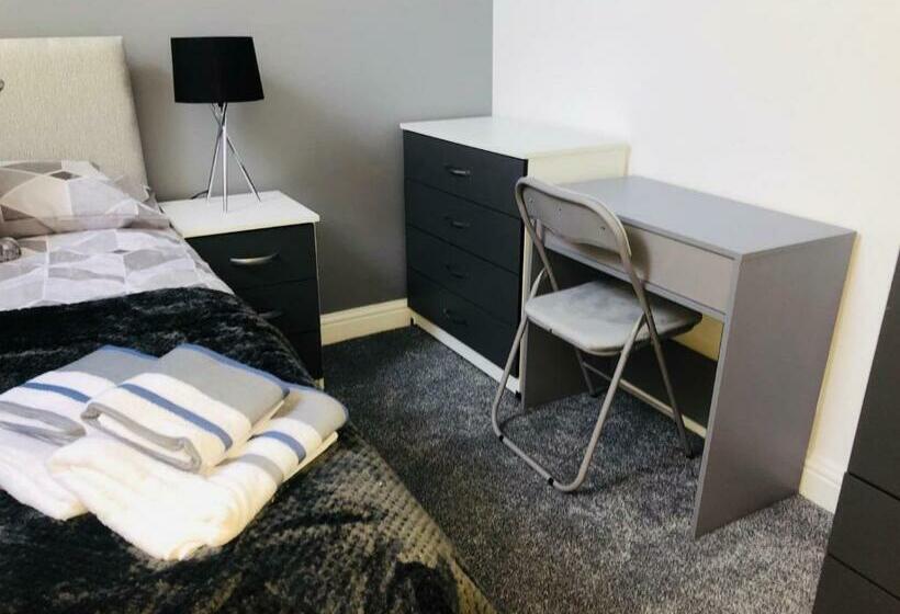 호텔 Townhouse @ 29 Cotesheath Street Stoke