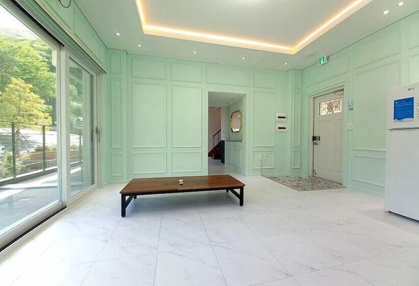 호텔 Ulsan Paradise Pension