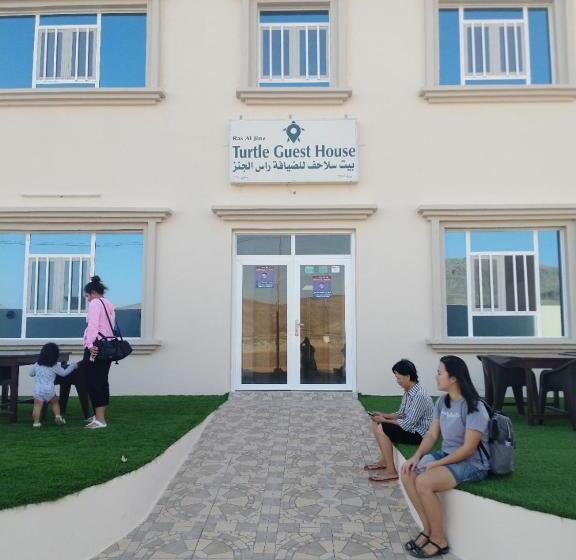 پانسیون Turtle Guest House