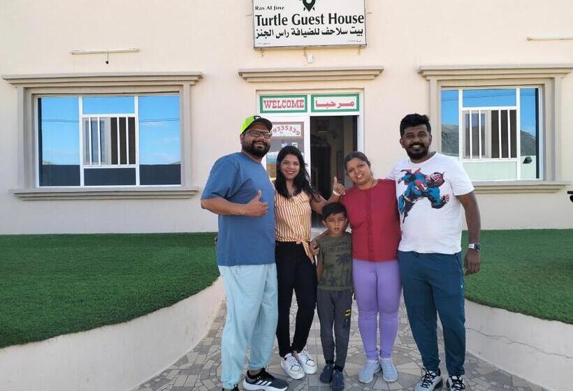 پانسیون Turtle Guest House