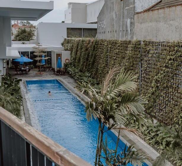 Rayz Umm Hotel Malang