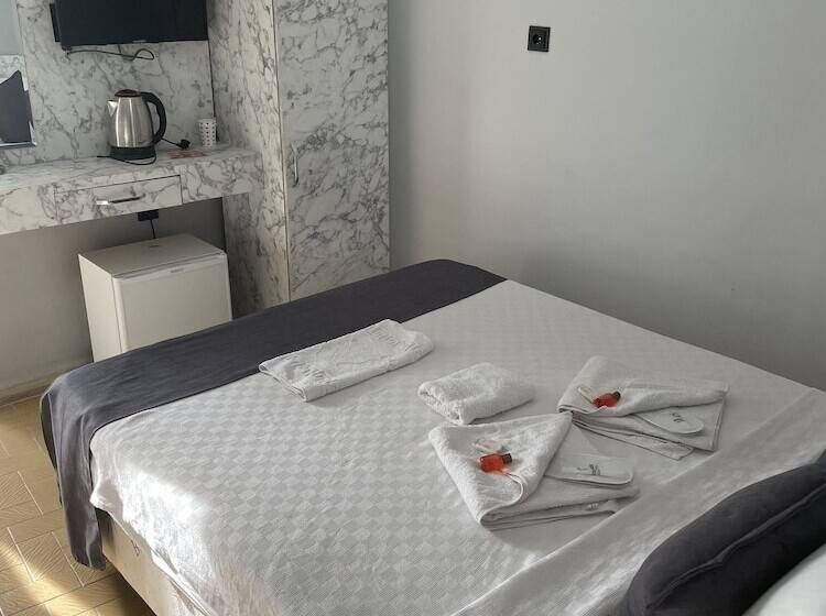 Ersoy Ege Apart Otel