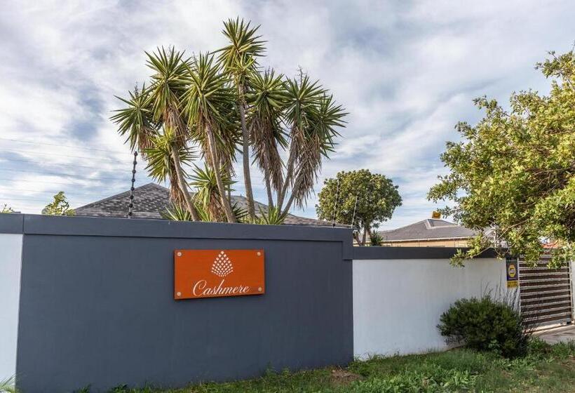 هتل Cashmere Suites