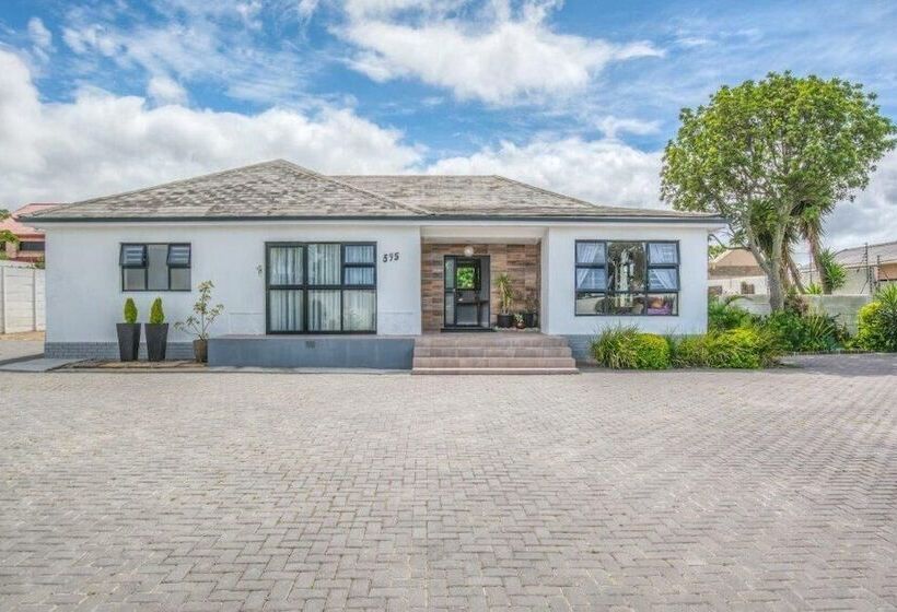 هتل Cashmere Suites