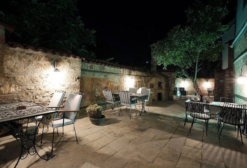 هتل Castle Inn Boutique