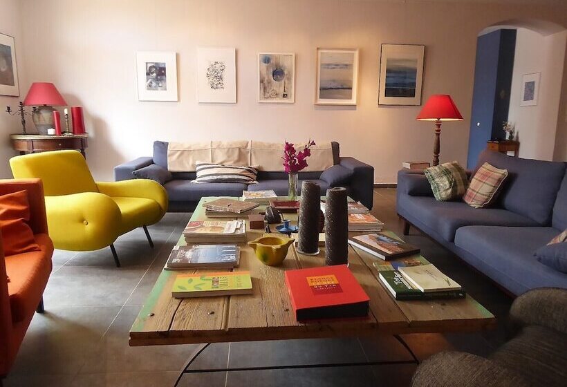 Отель Clos Des Aspres