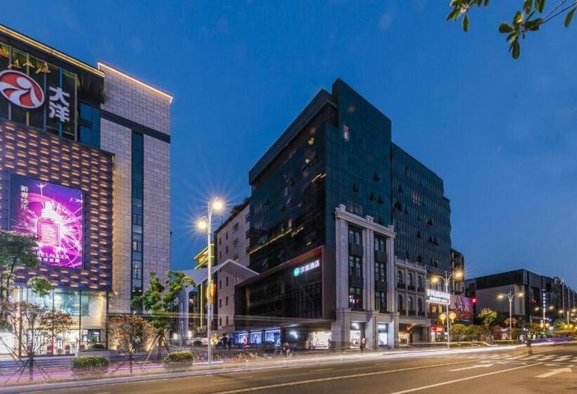 Hanting Hotel Fuzhou Sanfang Qixiang Dongjiekou Metro Station