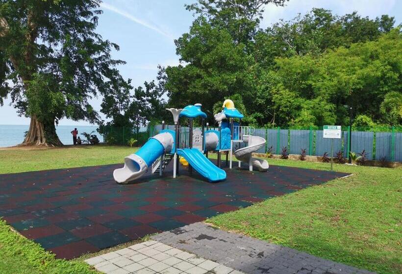هتل Pacific Regency Beach Resort Port Dickson