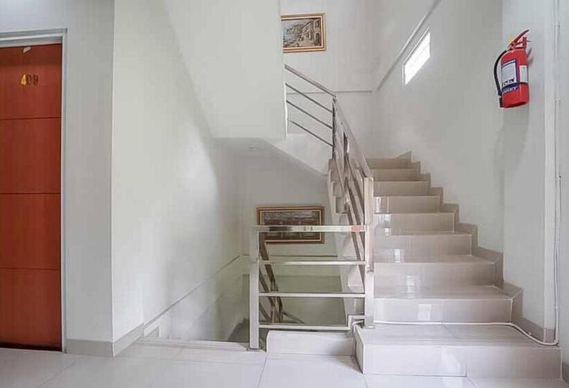 בית מלון כפרי Reddoorz Plus Near Palembang Airport 3