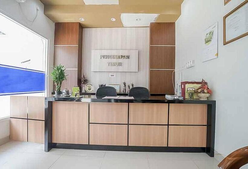 בית מלון כפרי Reddoorz Plus Near Palembang Airport 3