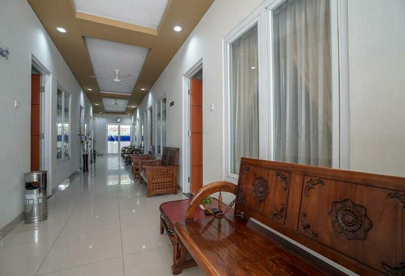 בית מלון כפרי Reddoorz Plus Near Palembang Airport 3