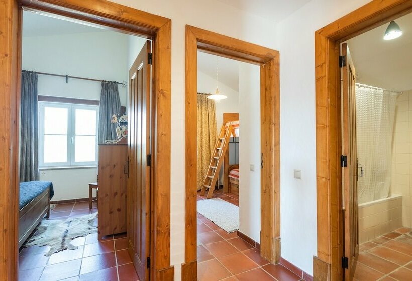 酒店 Rosa Estates: The Farmhouse & Stables