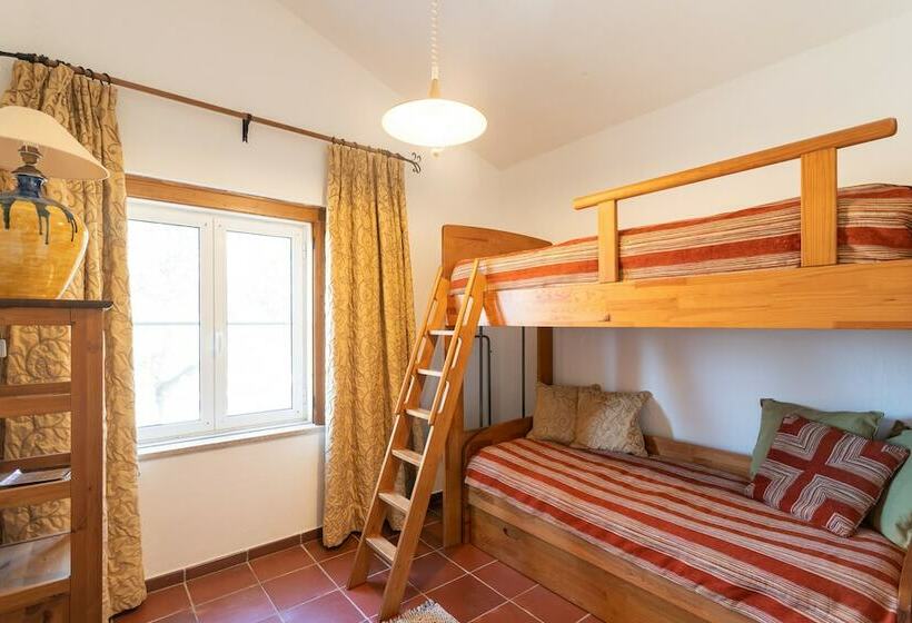 酒店 Rosa Estates: The Farmhouse & Stables