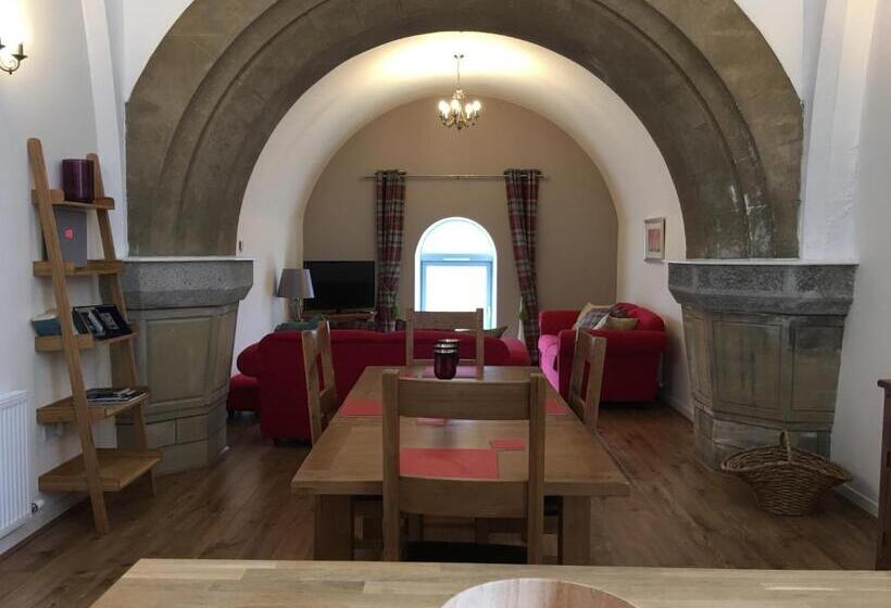 酒店 The Highland Club