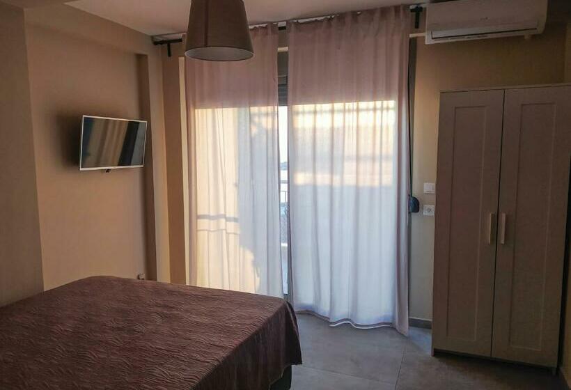 فندق Villa Nikos