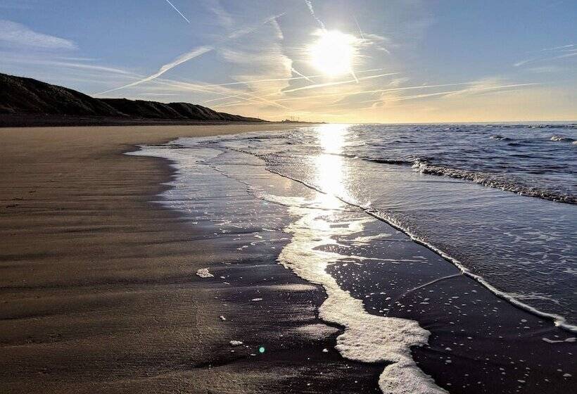 ホテル Wayside Cottage