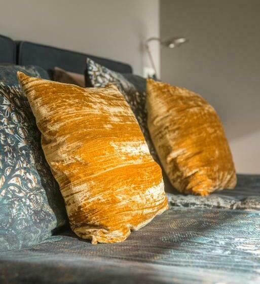 민박 Broeks  Bed En Brood