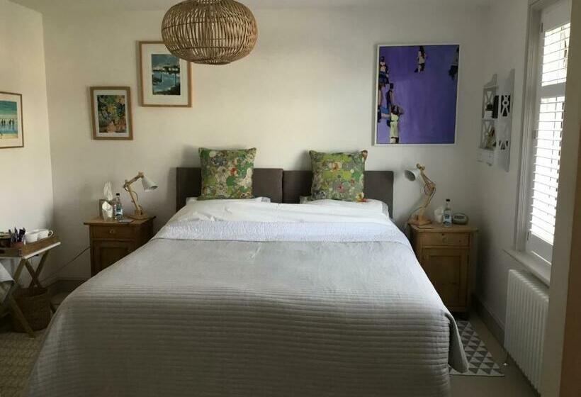 Number 19 B&b Chichester