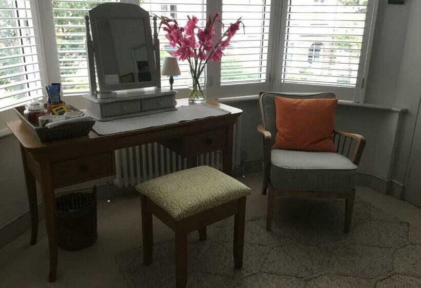 Number 19 B&b Chichester