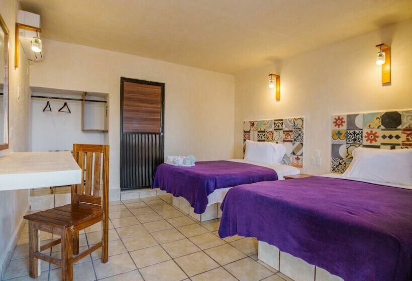 בית מלון כפרי Casa Anaya   Hostel