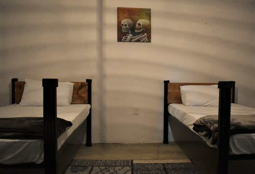 ホテル 400 Rabbits  Hostel