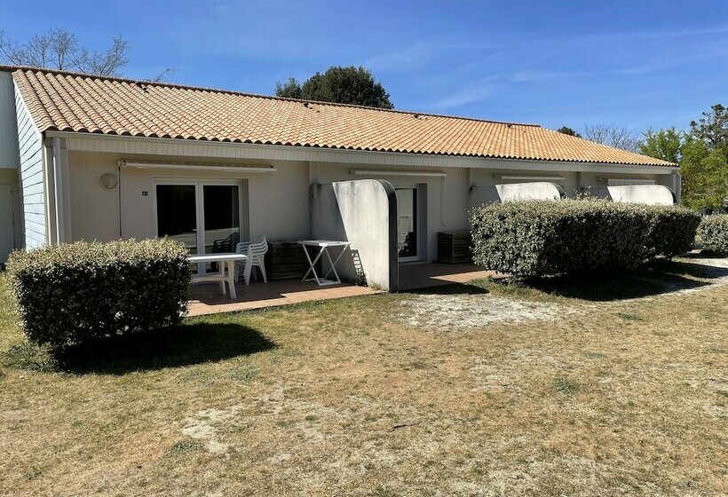 住所  Olydea - Les Sables Vignier