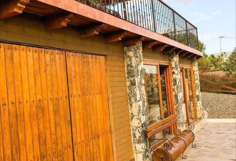 בית מלון כפרי Beautiful Cabin Downtown Tapalpa Oven Mud Barbecue Grill 4 Room 12 Ppl Tv Wifi
