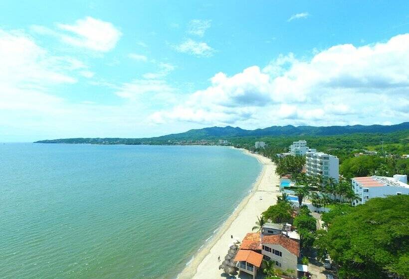 בית מלון כפרי Boutique Suites Nadia Bucerias