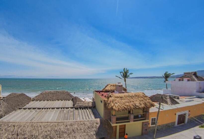 בית מלון כפרי Boutique Suites Nadia Bucerias