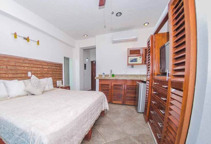 בית מלון כפרי Boutique Suites Nadia Bucerias