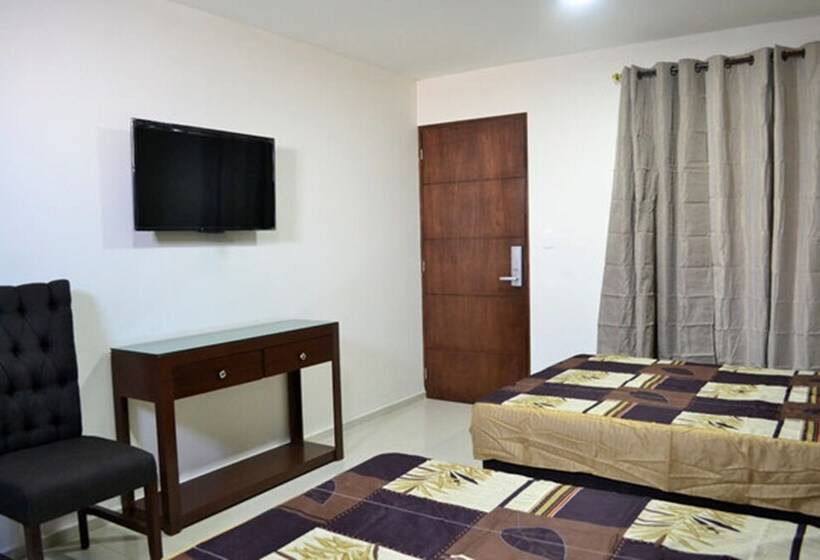 فندق Business By Grupo La Jolla