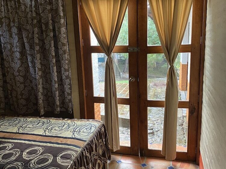 هتل Cabaña Hondonada