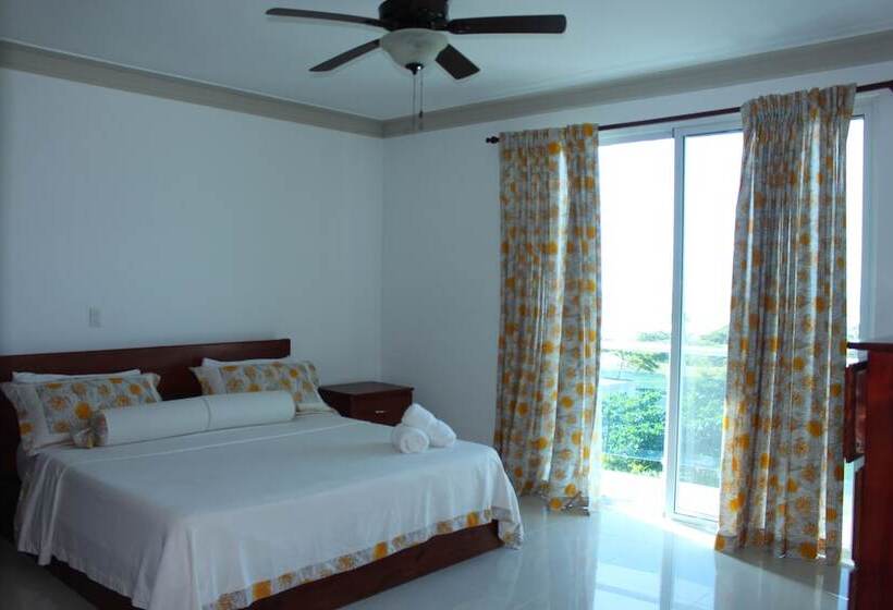 Отель Cabarete Town House