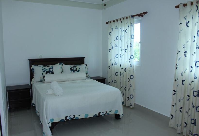 Отель Cabarete Town House