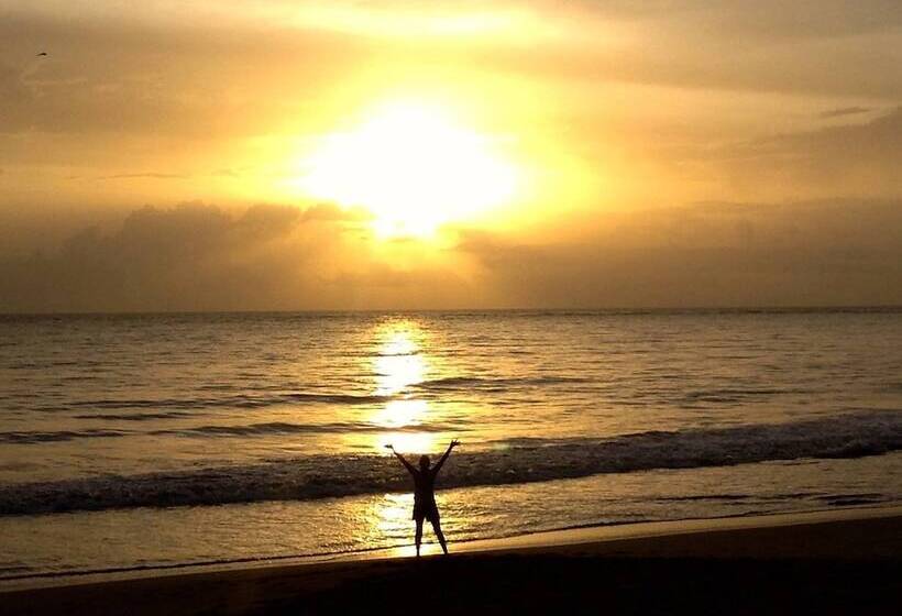 Отель Cabarete Town House