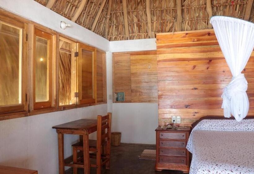 בית מלון כפרי Cafe Maya   Casa Acalli