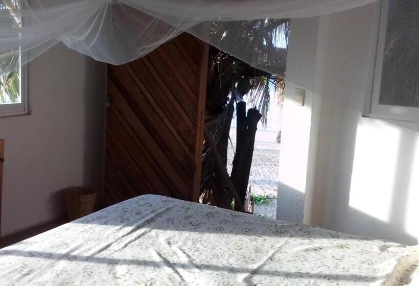 בית מלון כפרי Cafe Maya   Casa Acalli