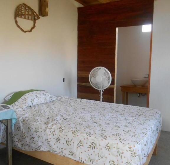 בית מלון כפרי Cafe Maya   Casa Acalli