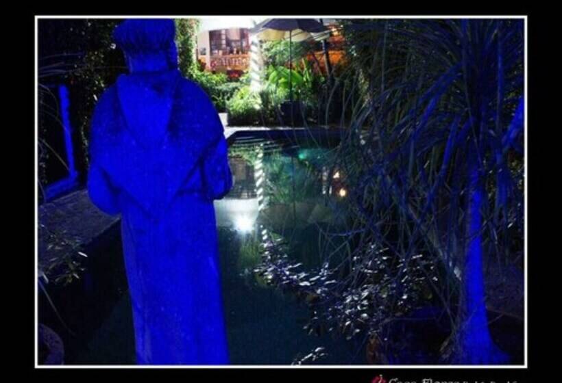 Отель Casa Flores Bed & Breakfast