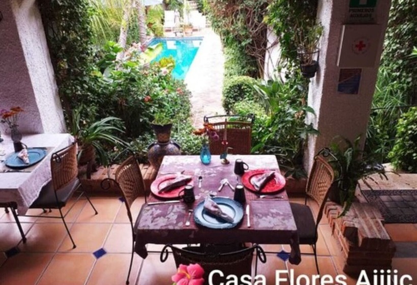 Отель Casa Flores Bed & Breakfast