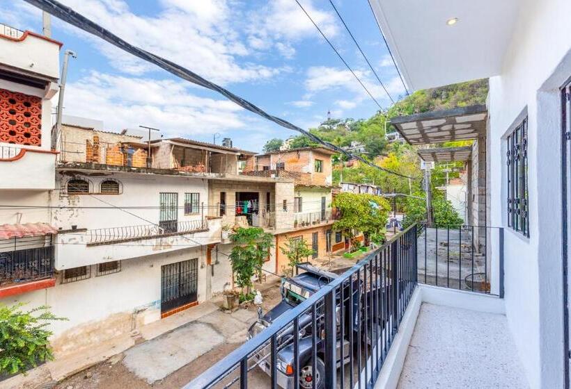 בית מלון כפרי Cuale